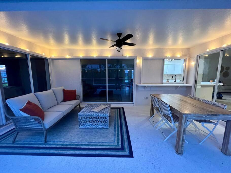 Beautiful Spacious Home! Close To Beaches - Heated Private Pool Englewood Exterior foto